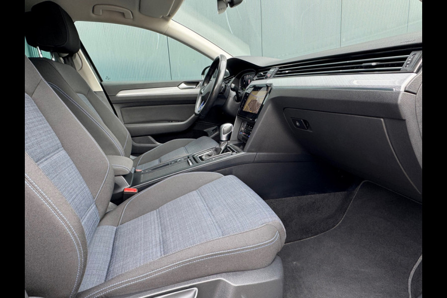 Volkswagen Passat Variant 1.4 TSI PHEV GTE * Virtual Cockpit * 18 Inch Velgen * Travel Assist * Navigatie Pro *