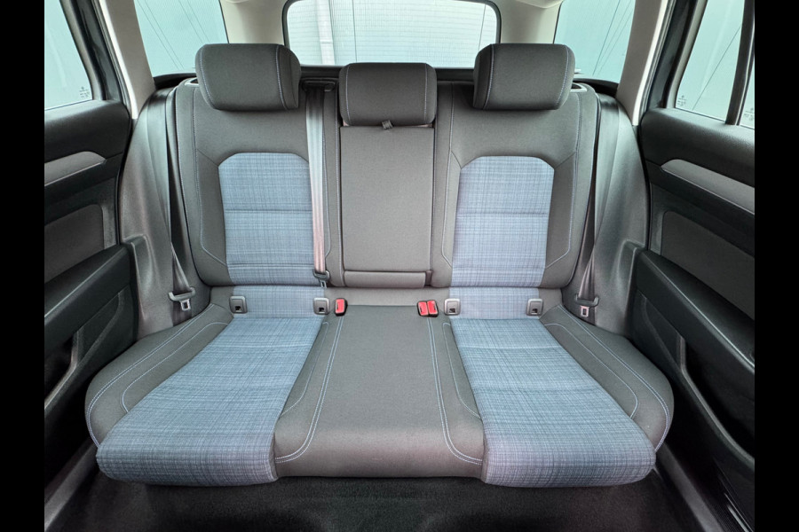 Volkswagen Passat Variant 1.4 TSI PHEV GTE * Virtual Cockpit * 18 Inch Velgen * Travel Assist * Navigatie Pro *