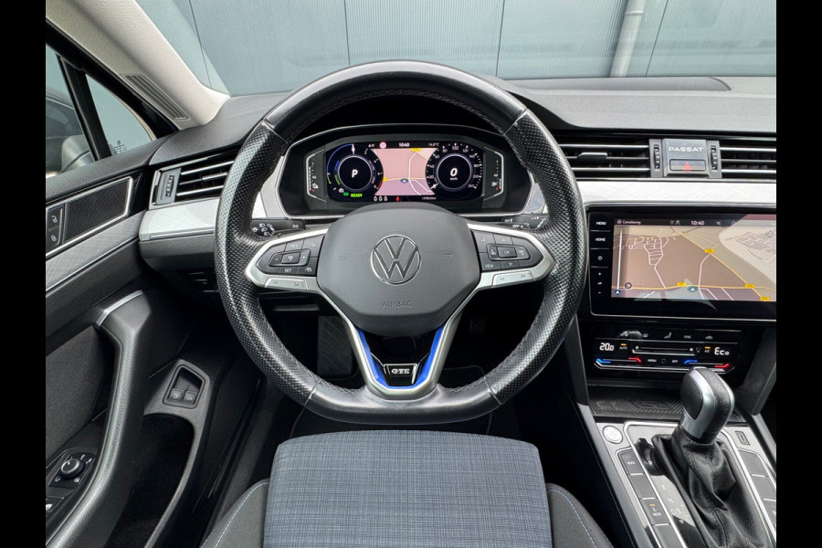 Volkswagen Passat Variant 1.4 TSI PHEV GTE * Virtual Cockpit * 18 Inch Velgen * Travel Assist * Navigatie Pro *