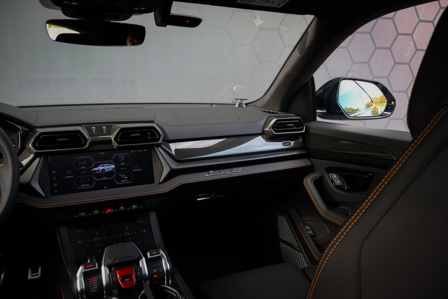 Lamborghini Urus SE 4.0 V8 Hybrid | AKRAPOVIC | BTW-AUTO | B&O 3D ADVANCED | ACC | LAMBORGHINI EYE | HUD | 4-WIELSTURING