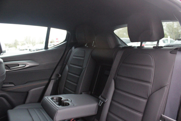 Alfa Romeo Tonale 1.3T PHEV 280pk Edizione Business | HARMAN/KARDON PREMIUM AUDIO | PREMIUM PACK: LEDEREN BEKLEDING/GEVENTILEERDE VOORSTOELEN/4-VOUDIG ELEKTRISCH VERSTELBARE LENDESTEUN VOORSTOELEN | WINTERPACK: STOEL/STUUR VERWARMING | TECHNOLOGY PACK: PARKEERWAARSCHUWING VOOR EN ACHTER/360° CAMERA/AUTOMATISCH INPARKEREN/ AUTONOMOUS DRIVING LEVEL 2: ADAPTIVE CRUISE CONTROL/LANE CENTERING ASSIST/TRAFFIC JAM ASSIST DODEHOEK DETECTIE AUTOMATISCH DIMMENDE BUITENSPIEGELS | DRAADLOZE TELEFOONLADER | FULL LED MATRIX KOPLAMPEN | DUAL STAGE VALVE: ACTIEVE DEMPING | KEYLESS ENTRY/START | 1MM 19''