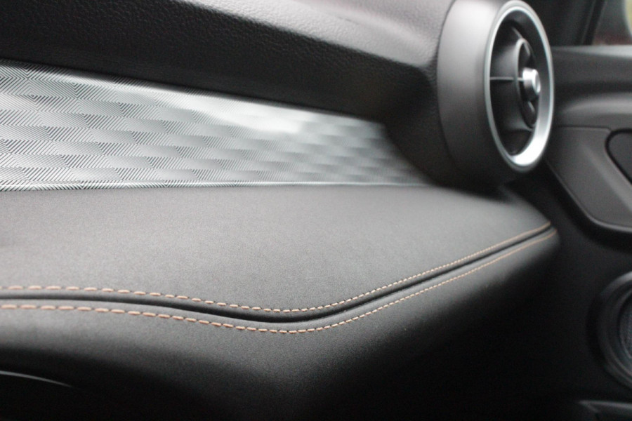 Alfa Romeo Tonale 1.3T PHEV 280pk Edizione Business | HARMAN/KARDON PREMIUM AUDIO | PREMIUM PACK: LEDEREN BEKLEDING/GEVENTILEERDE VOORSTOELEN/4-VOUDIG ELEKTRISCH VERSTELBARE LENDESTEUN VOORSTOELEN | WINTERPACK: STOEL/STUUR VERWARMING | TECHNOLOGY PACK: PARKEERWAARSCHUWING VOOR EN ACHTER/360° CAMERA/AUTOMATISCH INPARKEREN/ AUTONOMOUS DRIVING LEVEL 2: ADAPTIVE CRUISE CONTROL/LANE CENTERING ASSIST/TRAFFIC JAM ASSIST DODEHOEK DETECTIE AUTOMATISCH DIMMENDE BUITENSPIEGELS | DRAADLOZE TELEFOONLADER | FULL LED MATRIX KOPLAMPEN | DUAL STAGE VALVE: ACTIEVE DEMPING | KEYLESS ENTRY/START | 1MM 19''