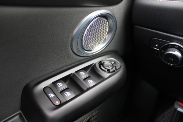 Alfa Romeo Tonale 1.3T PHEV 280pk Edizione Business | HARMAN/KARDON PREMIUM AUDIO | PREMIUM PACK: LEDEREN BEKLEDING/GEVENTILEERDE VOORSTOELEN/4-VOUDIG ELEKTRISCH VERSTELBARE LENDESTEUN VOORSTOELEN | WINTERPACK: STOEL/STUUR VERWARMING | TECHNOLOGY PACK: PARKEERWAARSCHUWING VOOR EN ACHTER/360° CAMERA/AUTOMATISCH INPARKEREN/ AUTONOMOUS DRIVING LEVEL 2: ADAPTIVE CRUISE CONTROL/LANE CENTERING ASSIST/TRAFFIC JAM ASSIST DODEHOEK DETECTIE AUTOMATISCH DIMMENDE BUITENSPIEGELS | DRAADLOZE TELEFOONLADER | FULL LED MATRIX KOPLAMPEN | DUAL STAGE VALVE: ACTIEVE DEMPING | KEYLESS ENTRY/START | 1MM 19''