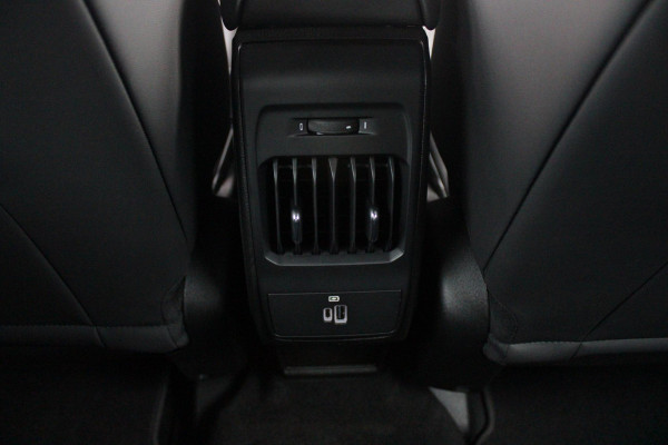 Alfa Romeo Tonale 1.3T PHEV 280pk Edizione Business | HARMAN/KARDON PREMIUM AUDIO | PREMIUM PACK: LEDEREN BEKLEDING/GEVENTILEERDE VOORSTOELEN/4-VOUDIG ELEKTRISCH VERSTELBARE LENDESTEUN VOORSTOELEN | WINTERPACK: STOEL/STUUR VERWARMING | TECHNOLOGY PACK: PARKEERWAARSCHUWING VOOR EN ACHTER/360° CAMERA/AUTOMATISCH INPARKEREN/ AUTONOMOUS DRIVING LEVEL 2: ADAPTIVE CRUISE CONTROL/LANE CENTERING ASSIST/TRAFFIC JAM ASSIST DODEHOEK DETECTIE AUTOMATISCH DIMMENDE BUITENSPIEGELS | DRAADLOZE TELEFOONLADER | FULL LED MATRIX KOPLAMPEN | DUAL STAGE VALVE: ACTIEVE DEMPING | KEYLESS ENTRY/START | 1MM 19''