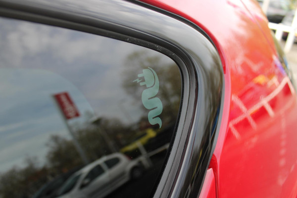 Alfa Romeo Tonale 1.3T PHEV 280pk Edizione Business | HARMAN/KARDON PREMIUM AUDIO | PREMIUM PACK: LEDEREN BEKLEDING/GEVENTILEERDE VOORSTOELEN/4-VOUDIG ELEKTRISCH VERSTELBARE LENDESTEUN VOORSTOELEN | WINTERPACK: STOEL/STUUR VERWARMING | TECHNOLOGY PACK: PARKEERWAARSCHUWING VOOR EN ACHTER/360° CAMERA/AUTOMATISCH INPARKEREN/ AUTONOMOUS DRIVING LEVEL 2: ADAPTIVE CRUISE CONTROL/LANE CENTERING ASSIST/TRAFFIC JAM ASSIST DODEHOEK DETECTIE AUTOMATISCH DIMMENDE BUITENSPIEGELS | DRAADLOZE TELEFOONLADER | FULL LED MATRIX KOPLAMPEN | DUAL STAGE VALVE: ACTIEVE DEMPING | KEYLESS ENTRY/START | 1MM 19''