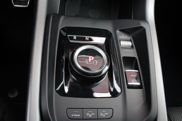 Alfa Romeo Tonale 1.3T PHEV 280pk Edizione Business | HARMAN/KARDON PREMIUM AUDIO | PREMIUM PACK: LEDEREN BEKLEDING/GEVENTILEERDE VOORSTOELEN/4-VOUDIG ELEKTRISCH VERSTELBARE LENDESTEUN VOORSTOELEN | WINTERPACK: STOEL/STUUR VERWARMING | TECHNOLOGY PACK: PARKEERWAARSCHUWING VOOR EN ACHTER/360° CAMERA/AUTOMATISCH INPARKEREN/ AUTONOMOUS DRIVING LEVEL 2: ADAPTIVE CRUISE CONTROL/LANE CENTERING ASSIST/TRAFFIC JAM ASSIST DODEHOEK DETECTIE AUTOMATISCH DIMMENDE BUITENSPIEGELS | DRAADLOZE TELEFOONLADER | FULL LED MATRIX KOPLAMPEN | DUAL STAGE VALVE: ACTIEVE DEMPING | KEYLESS ENTRY/START | 1MM 19''