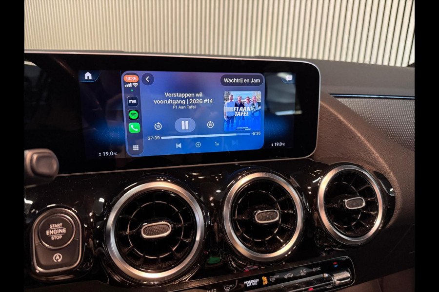 Mercedes-Benz GLA 200 Progressive-CAMERA-APPLE CARPLAY-ECC-STOELCOMFORT-COMPLEET