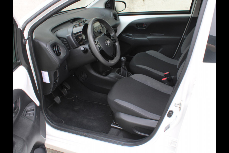 Toyota Aygo 1.0 VVT-i x-fun | 12 MAANDEN GARANTIE |