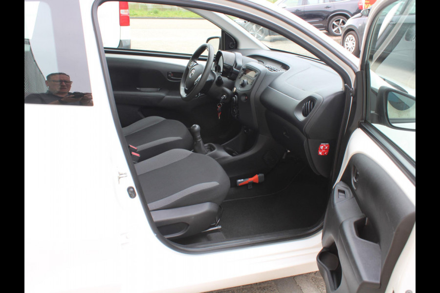 Toyota Aygo 1.0 VVT-i x-fun | 12 MAANDEN GARANTIE |