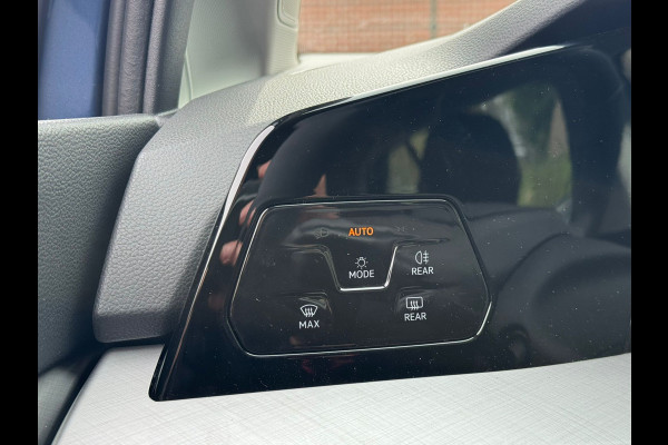 Volkswagen Golf 1.5 TSI 115PK LIFE CAMERA/NAVI/HEAD-UP wordt verwacht!