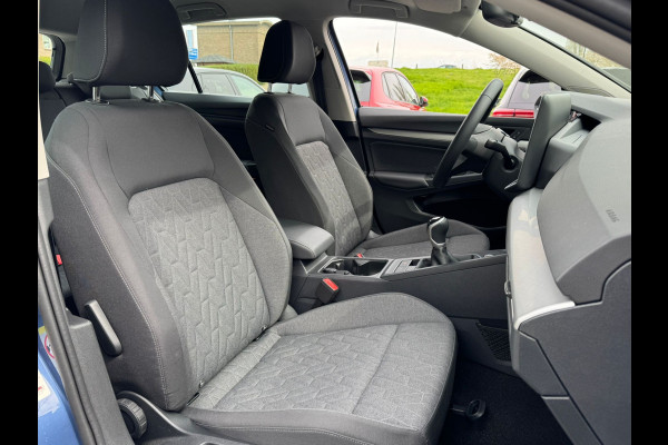 Volkswagen Golf 1.5 TSI 115PK LIFE CAMERA/NAVI/HEAD-UP wordt verwacht!