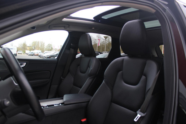 Volvo XC60 2.0 T6 340PK PHEV AWD INSCRIPTION EXCLUSIVE | PANORAMA SCHUIF/KANTEL DAK | LEDEREN BEKLEDING "MORITZ" MET COMFORT STOELEN | HARMAN KARDON AUDIO SYSTEEM | ELEKTRISCH WEGKLAPBARE TREKHAAK | ACHTERUITRIJ CAMERA | PARKEERSENSOREN VOOR + ACHTER | 19" "5-MULTISPAAKS BLACK DIAMONT CUT INSCRIPTION | NAVIGATIESYSTEEM OP BASIS VAN GOOGLE MAPS | APPLE CARPLAY/ANDROID AUTO | KEYLESS ENTRY/START | STANDVERWARMING | ELEKTRISCH BEDIENBARE ACHTERKLEP | INTELLSAFE ASSIST (O.A. ADAPTIVE CRUISE CONTROL MET PILOT ASSIST) | ELEKTRISCH VERSTELBARE BESTUURDERSSTOEL MET GEHEUGENFUNCTIE EN ZIT