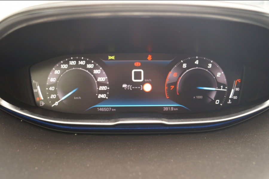 Peugeot 5008 1.2 PureTech Allure Pack Business 7-persoons -LEER-TREKHAAK-