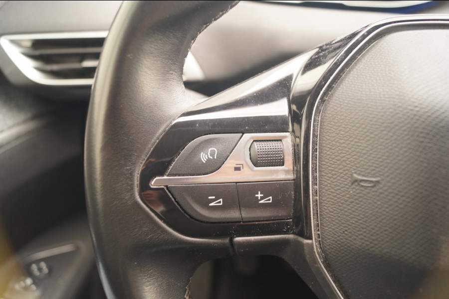 Peugeot 5008 1.2 PureTech Allure Pack Business 7-persoons -LEER-TREKHAAK-