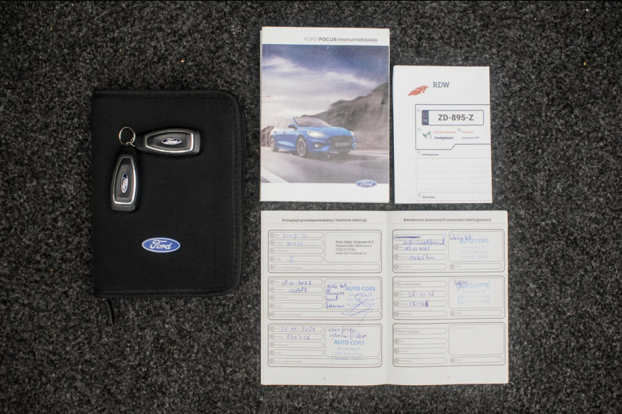 Ford FOCUS Wagon 1.0 EcoBoost Trend Edition Business [ Carplay Keyless Rijstrooksensor Parkeersensoren Navigatie Climate Control ]