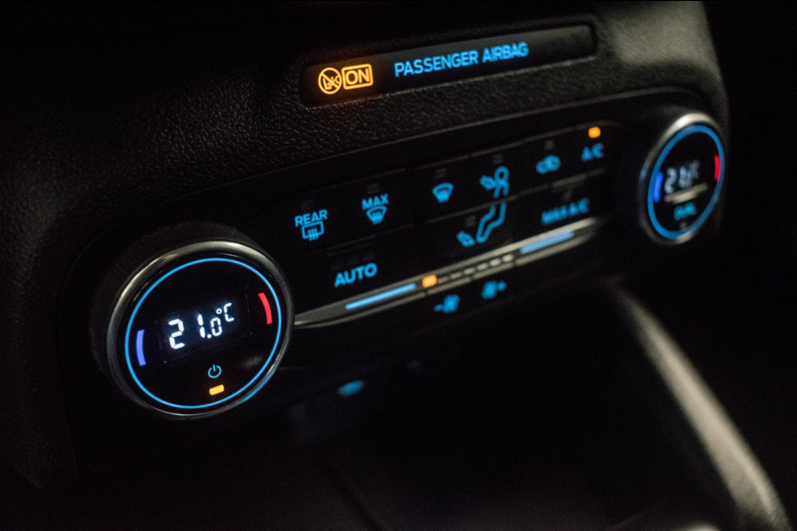 Ford FOCUS Wagon 1.0 EcoBoost Trend Edition Business [ Carplay Keyless Rijstrooksensor Parkeersensoren Navigatie Climate Control ]