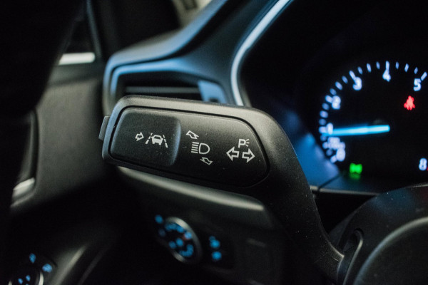 Ford FOCUS Wagon 1.0 EcoBoost Trend Edition Business [ Carplay Keyless Rijstrooksensor Parkeersensoren Navigatie Climate Control ]