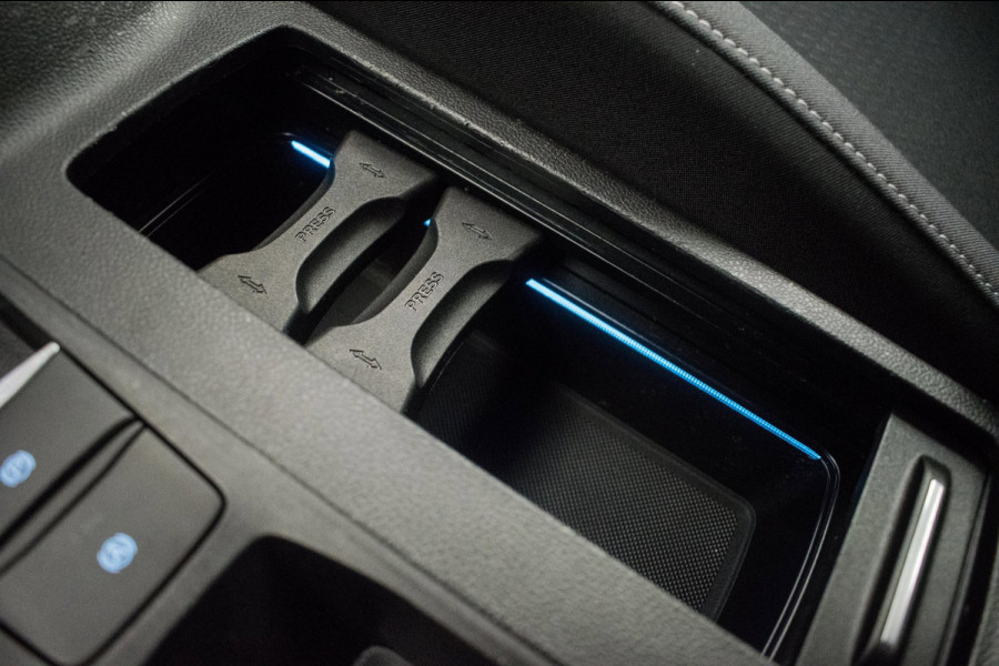 Ford FOCUS Wagon 1.0 EcoBoost Trend Edition Business [ Carplay Keyless Rijstrooksensor Parkeersensoren Navigatie Climate Control ]