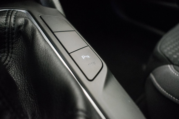 Ford FOCUS Wagon 1.0 EcoBoost Trend Edition Business [ Carplay Keyless Rijstrooksensor Parkeersensoren Navigatie Climate Control ]