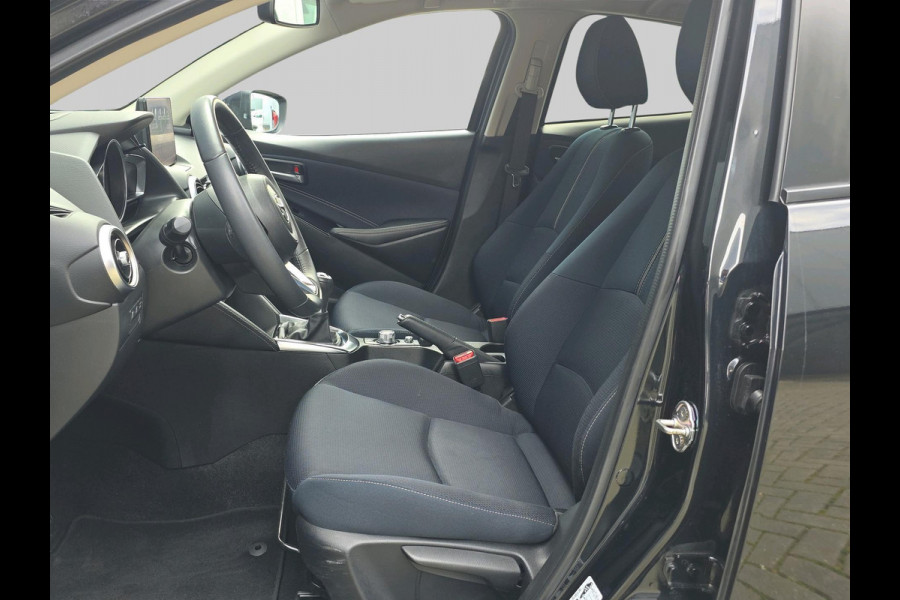 Mazda 2 1.5 Skyactiv-G Luxury | Stoel/Stuurverwarming | Headup display | Achteruitrijcamera | Cruisecontrol | Carplay/Androidauto |