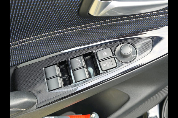 Mazda 2 1.5 Skyactiv-G Luxury | Stoel/Stuurverwarming | Headup display | Achteruitrijcamera | Cruisecontrol | Carplay/Androidauto |