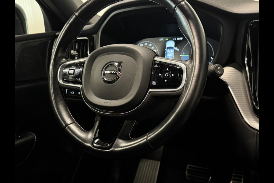 Volvo XC60 2.0 Recharge T6 AWD R-Design | PANO | HUD | TREKHAAK | BLACK EDITION | HARMAN KARDON | 360 CAMERA