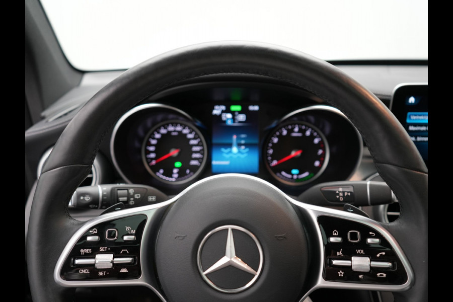 Mercedes-Benz GLC 300e 4MATIC AMG PHEV 320pk Dealer O.H | Panodak | Adaptive Cruise | Sportstoelen Memory | Burmester | AMG Exterieur | Head Up | Camera | Keyless | Plug In Hybrid |