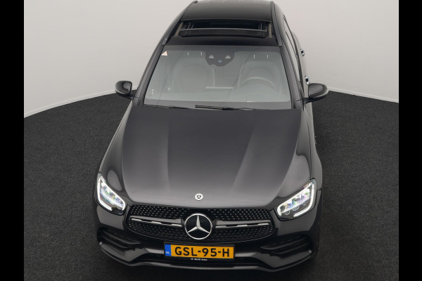 Mercedes-Benz GLC 300e 4MATIC AMG PHEV 320pk Dealer O.H | Panodak | Adaptive Cruise | Sportstoelen Memory | Burmester | AMG Exterieur | Head Up | Camera | Keyless | Plug In Hybrid |
