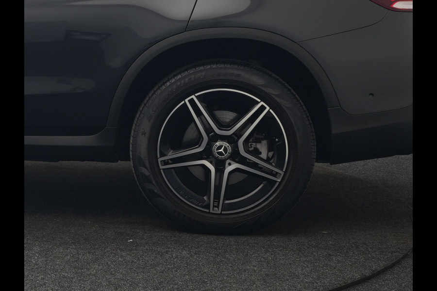 Mercedes-Benz GLC 300e 4MATIC AMG PHEV 320pk Dealer O.H | Panodak | Adaptive Cruise | Sportstoelen Memory | Burmester | AMG Exterieur | Head Up | Camera | Keyless | Plug In Hybrid |