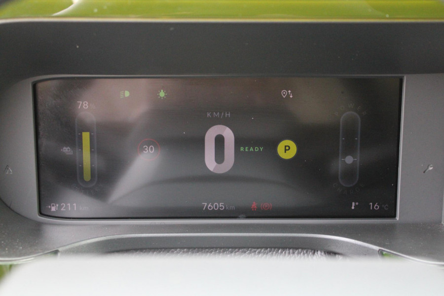 Fiat Grande Panda LA PRIMA 113PK 11 kW 44 kWh | WINTERPACK: STOEL/STUUR/VOORRUIT VERWARMING | DRAADLOZE APPLE CARPLAY/ANDROID AUTO | NAVIGATIE | ACHTERUITRIJCAMERA | PARKEERSENSOREN VOOR + ACHTER | DRAADLOZE TELEFOONLADER | LED KOPLAMPEN | CLIMATE CONTROL | 3-FASE | 17" LICHTMETALEN VELGEN | PRIVACY GLASS | ACHTERSPOILER |