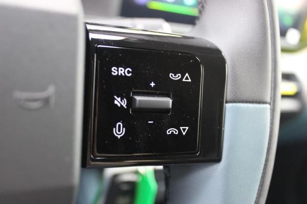 Fiat Grande Panda LA PRIMA 113PK 11 kW 44 kWh | WINTERPACK: STOEL/STUUR/VOORRUIT VERWARMING | DRAADLOZE APPLE CARPLAY/ANDROID AUTO | NAVIGATIE | ACHTERUITRIJCAMERA | PARKEERSENSOREN VOOR + ACHTER | DRAADLOZE TELEFOONLADER | LED KOPLAMPEN | CLIMATE CONTROL | 3-FASE | 17" LICHTMETALEN VELGEN | PRIVACY GLASS | ACHTERSPOILER |