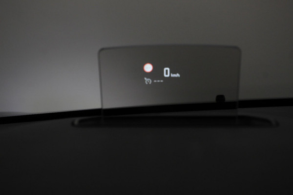 Opel Vivaro-e Combi Zafira L2H1 75 kWh 8 persoons ! Navigatie Airco Dab Camera 360 Cruise control Dab Lichtmetalen velgen Stoelverwarming