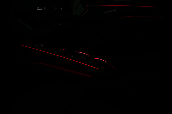 Audi A6 Avant 2.0 e-hybrid Quattro S-Line | Memory Seats | Achteras besturing | 360 Camera | Adaptive cruise | Trekhaak wegklapbaar