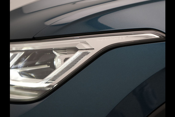 Volkswagen Tiguan 1.4 TSI eHybrid Elegance PHEV 245pk Dealer O.H. | Trekhaak Af Fabriek | Adaptive Cruise | IQ Light | Camera | Lederen Comfortzetels Memory & Verwarmd | Sfeerverlichting | Apple Carplay | Stuur Verwarmd | Navigatie | DAB | Plug In Hybrid |