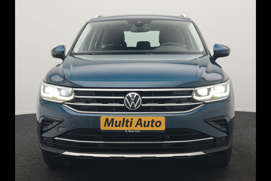 Volkswagen Tiguan 1.4 TSI eHybrid Elegance PHEV 245pk Dealer O.H. | Trekhaak Af Fabriek | Adaptive Cruise | IQ Light | Camera | Lederen Comfortzetels Memory & Verwarmd | Sfeerverlichting | Apple Carplay | Stuur Verwarmd | Navigatie | DAB | Plug In Hybrid |