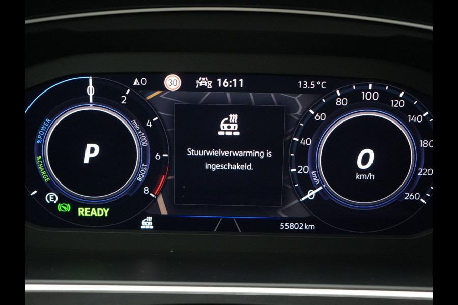Volkswagen Tiguan 1.4 TSI eHybrid Elegance PHEV 245pk Dealer O.H. | Trekhaak Af Fabriek | Adaptive Cruise | IQ Light | Camera | Lederen Comfortzetels Memory & Verwarmd | Sfeerverlichting | Apple Carplay | Stuur Verwarmd | Navigatie | DAB | Plug In Hybrid |