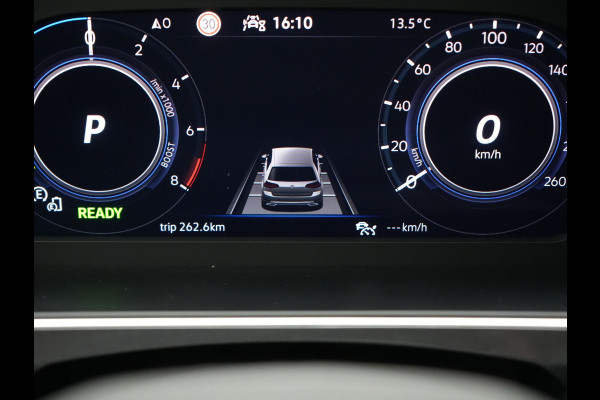 Volkswagen Tiguan 1.4 TSI eHybrid Elegance PHEV 245pk Dealer O.H. | Trekhaak Af Fabriek | Adaptive Cruise | IQ Light | Camera | Lederen Comfortzetels Memory & Verwarmd | Sfeerverlichting | Apple Carplay | Stuur Verwarmd | Navigatie | DAB | Plug In Hybrid |