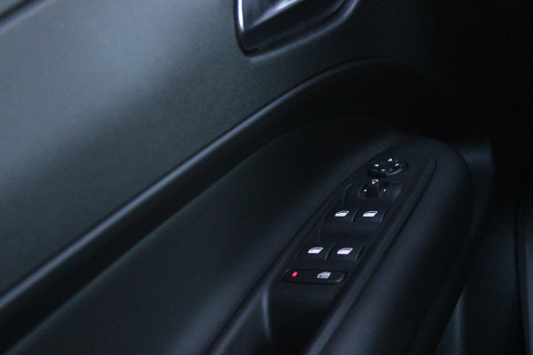 Alfa Romeo junior ELETTRICA SPECIALE 156PK 54 kWh | "SABELT" SPORTSTOELEN ELEKTRISCH VERSTELBAAR MET LEDEREN/ALCANTARA BEKLEDING | PANORAMISCH SCHUIF/KANTEL DAK | BICOLOR DAK (ZWART DAK) | WARMTEPOMP | TECHNOLOGIE PAKKET (O.A. FULL LED ADAPTIVE MATRIX KOPLAMPEN/DODEHOEK DETECTIE/DRAADLOZE TELEFOONLADER/ACHTERUITRIJ CAMERA/PARKEERSENSOREN VOOR, ACHTER,ZIJKANT) | DRAADLOZE APPLE CARPLAY/ANDROID AUTO | CLIMATE CONTROL | ELEKTRISCH BEDIENBARE ACHTERKLEP | STOEL VERWARMING | ELEKTRISCH BEDIENBARE VOORSTOEL | VERKEERSBORDEN HERKENNING | ADAPTIVE CRUISE CONTROL | KEYLESS ENTRY/START |