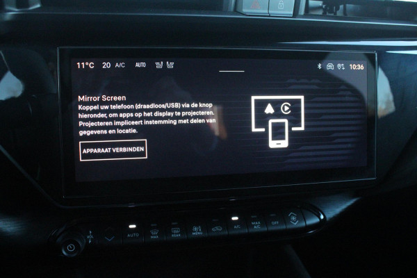 Alfa Romeo junior ELETTRICA SPECIALE 156PK 54 kWh | "SABELT" SPORTSTOELEN ELEKTRISCH VERSTELBAAR MET LEDEREN/ALCANTARA BEKLEDING | PANORAMISCH SCHUIF/KANTEL DAK | BICOLOR DAK (ZWART DAK) | WARMTEPOMP | TECHNOLOGIE PAKKET (O.A. FULL LED ADAPTIVE MATRIX KOPLAMPEN/DODEHOEK DETECTIE/DRAADLOZE TELEFOONLADER/ACHTERUITRIJ CAMERA/PARKEERSENSOREN VOOR, ACHTER,ZIJKANT) | DRAADLOZE APPLE CARPLAY/ANDROID AUTO | CLIMATE CONTROL | ELEKTRISCH BEDIENBARE ACHTERKLEP | STOEL VERWARMING | ELEKTRISCH BEDIENBARE VOORSTOEL | VERKEERSBORDEN HERKENNING | ADAPTIVE CRUISE CONTROL | KEYLESS ENTRY/START |