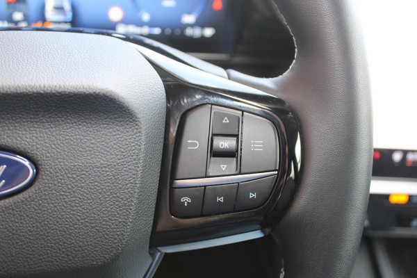 Ford Puma 1.0 EcoBoost Hybrid Titanium | Adaptive cruise control | Trekhaak | Winterpack | 360 Camera | BLIS