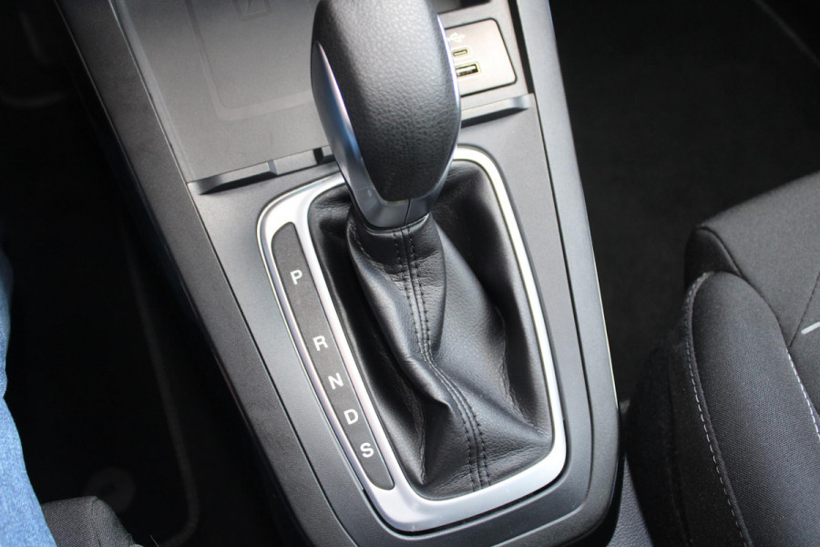 Ford Puma 1.0 EcoBoost Hybrid Titanium | Adaptive cruise control | Trekhaak | Winterpack | 360 Camera | BLIS