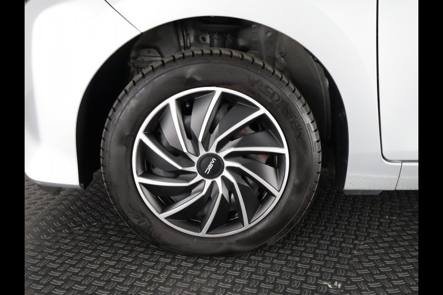 Toyota Aygo 1.0 VVT-i X SILVERLINE FUN AIRCO COMFORT PACK AIRCO.5 DRS .GARANTIE TOT 2031 !