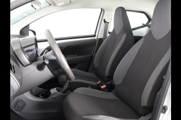 Toyota Aygo 1.0 VVT-i X SILVERLINE FUN AIRCO COMFORT PACK AIRCO.5 DRS .GARANTIE TOT 2031 !