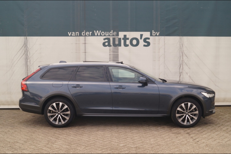 Volvo V90 Cross Country 2.0 B5 250pk AWD Pro -PANO-LEER-CAM-ECC-NAVI-