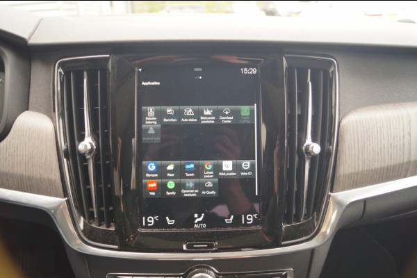 Volvo V90 Cross Country 2.0 B5 250pk AWD Pro -PANO-LEER-CAM-ECC-NAVI-