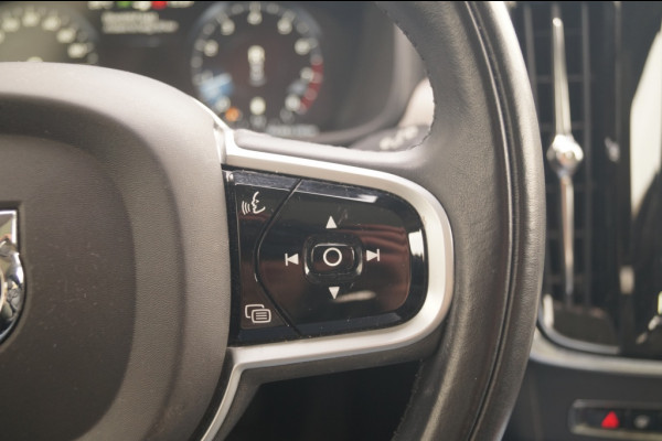 Volvo V90 Cross Country 2.0 B5 250pk AWD Pro -PANO-LEER-CAM-ECC-NAVI-