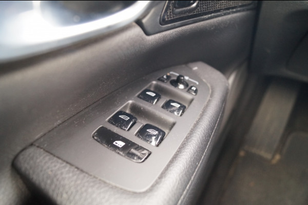 Volvo V90 Cross Country 2.0 B5 250pk AWD Pro -PANO-LEER-CAM-ECC-NAVI-