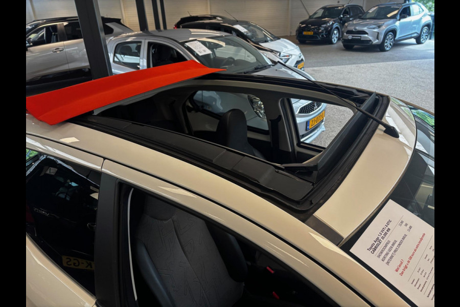 Toyota Aygo 1.0 VVT-i X-OTIC CABRIOLET 30.000 KM !! GARANTIE TOT 3-2029! LEDER.CARPLAY NAVI.AIRCO.LMV CAMERA !