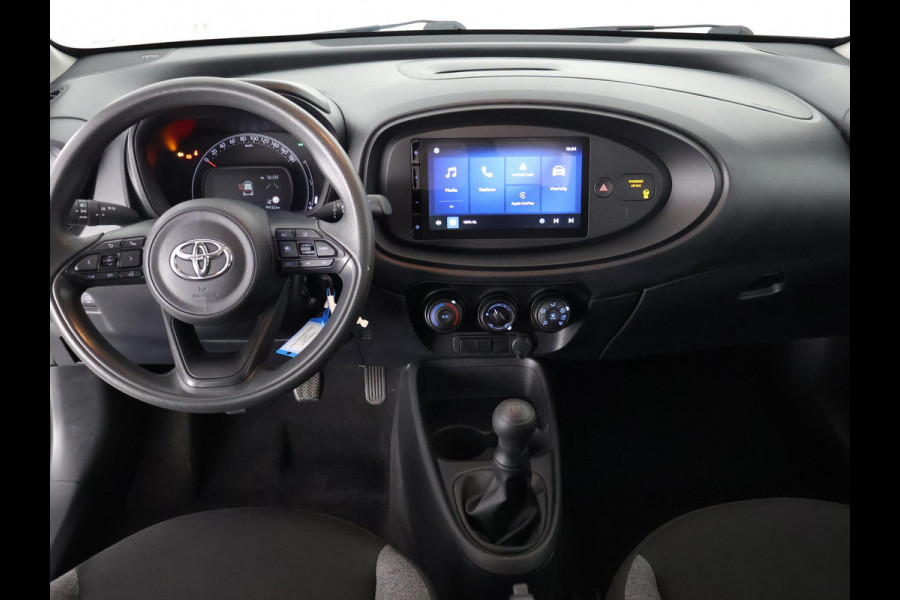 Toyota Aygo X 1.0 BLACK & WHITE SPECIAL EDITION GARANTIE 6-2033 CARPLAY NAVIGATIE.ADAPTIEVE CRUISE. SPECIAL EDITION PACK