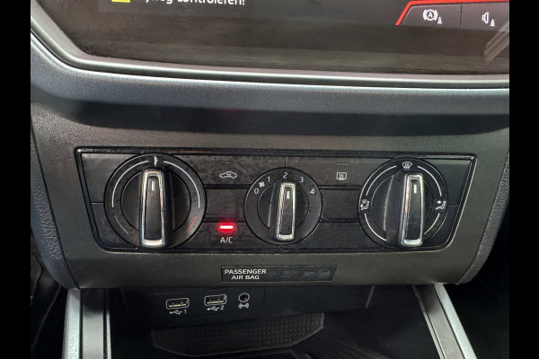 Seat Arona 1.0 TSI FR -URBAN - Apple Carplay / Navigatie I Airco I Sport pakket I PDC I Achteruitrij Camera I Dealer onderhouden